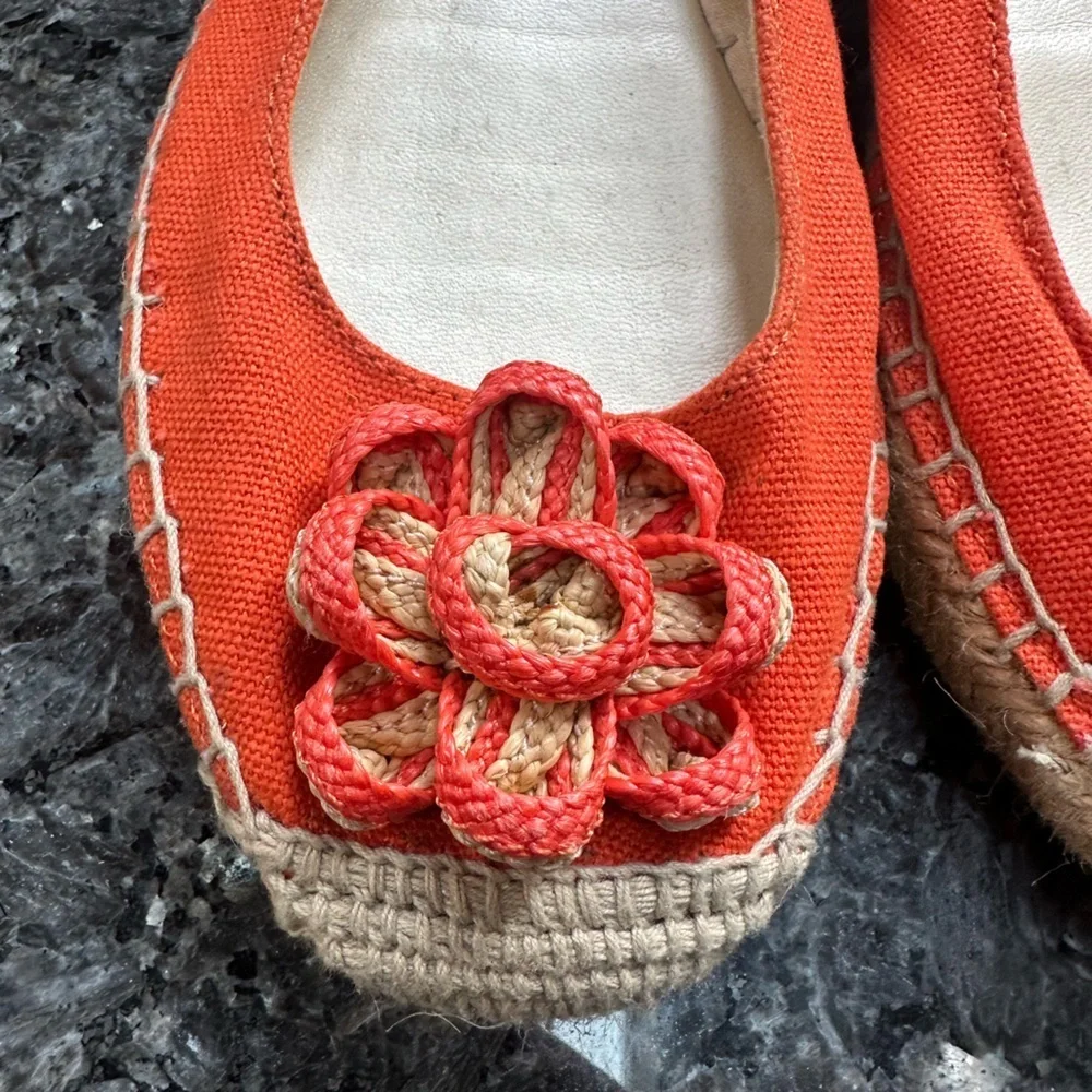 Etienne Aigner Orange Espadrille Flats with Floral Detail Leather Upper Size 6